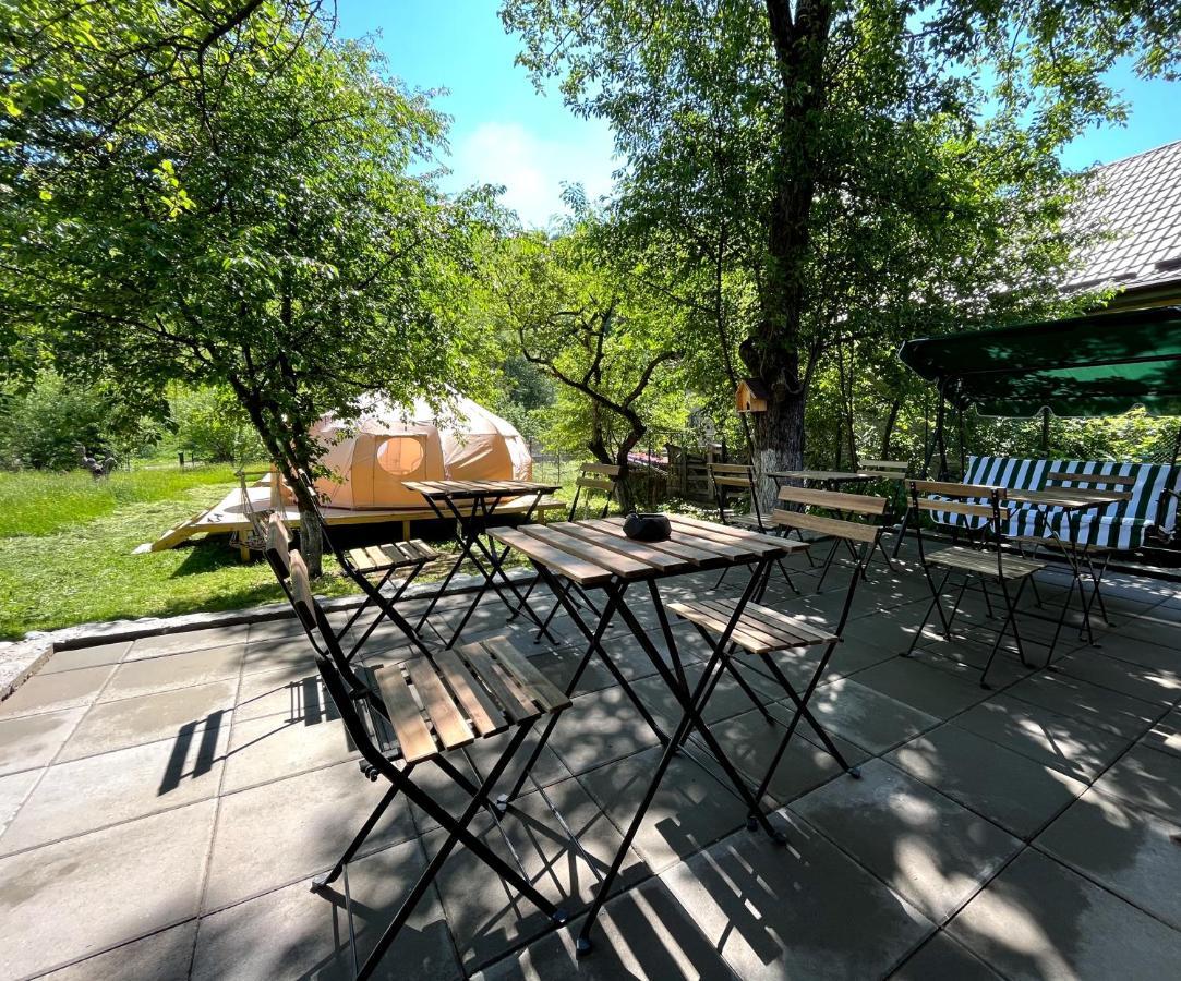 Flore'S Garden Glamping Бран Экстерьер фото